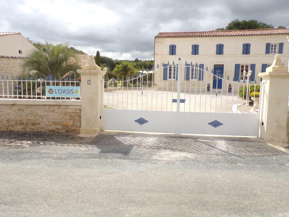 Bed and Breakfast L'Oasis Port-dʼEnvaux Exterior foto